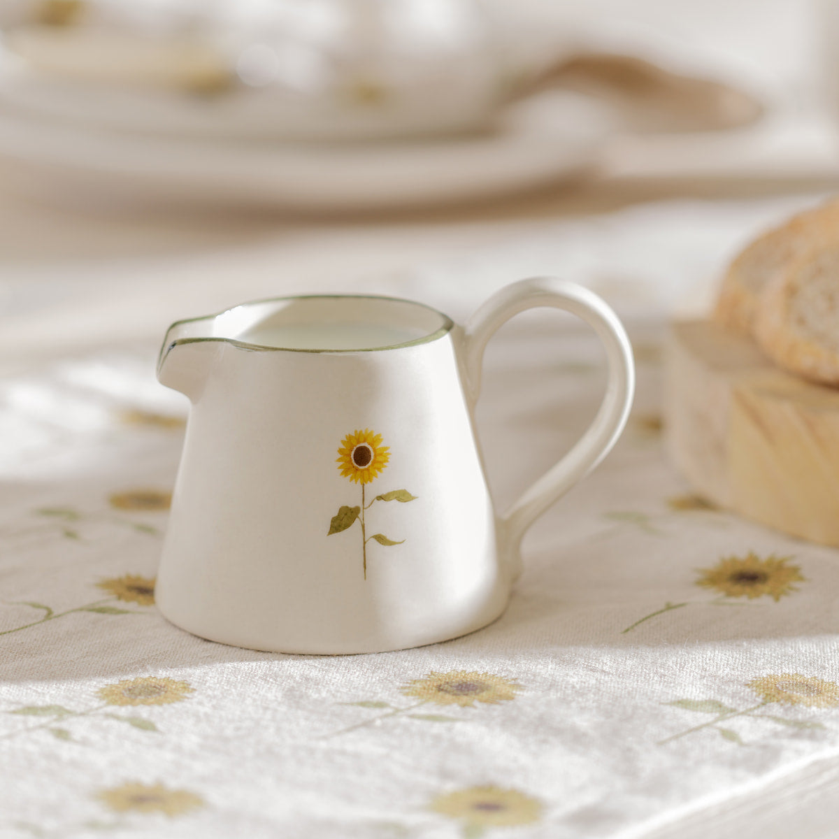 Mini jugs